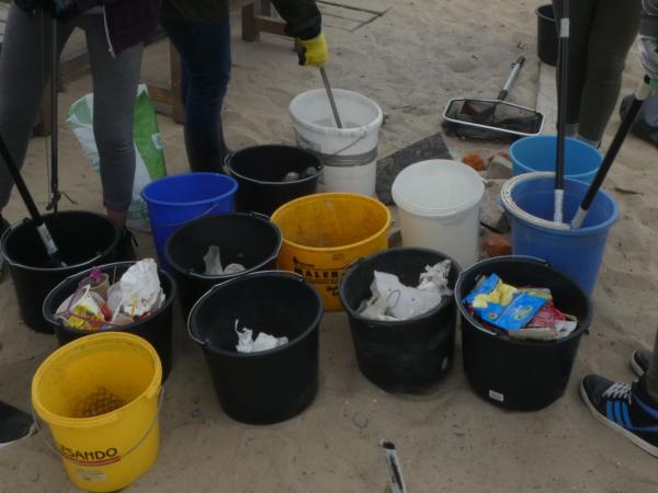 Beach Cleanup (Symbolbild)